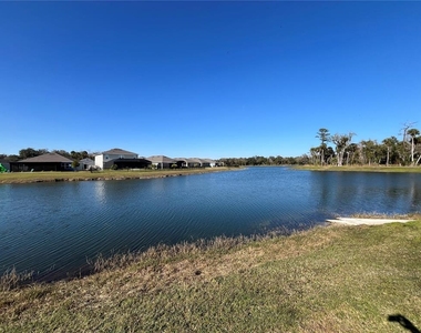 2219 Lake Preserve Circle - Photo Thumbnail 21