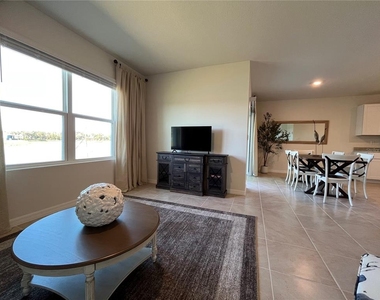 2219 Lake Preserve Circle - Photo Thumbnail 35