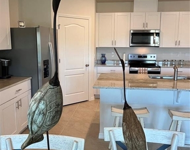 2219 Lake Preserve Circle - Photo Thumbnail 49