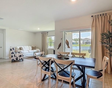 2219 Lake Preserve Circle - Photo Thumbnail 2