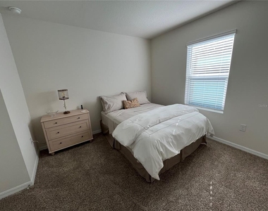 2219 Lake Preserve Circle - Photo Thumbnail 31