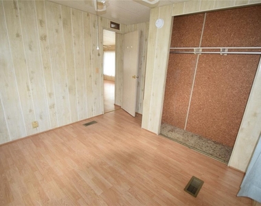 1567 Longbow Drive - Photo Thumbnail 4