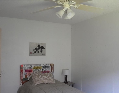 1700 Sw 16th Court - Photo Thumbnail 14