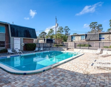 1700 Sw 16th Court - Photo Thumbnail 17