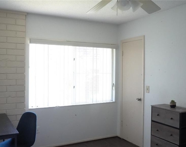 1700 Sw 16th Court - Photo Thumbnail 13