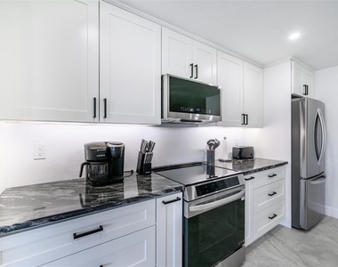 149 Crescent Drive - Photo Thumbnail 24