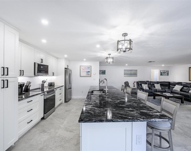 149 Crescent Drive - Photo Thumbnail 16