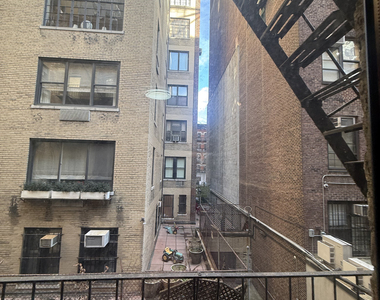 107 East 88th Street - Photo Thumbnail 8