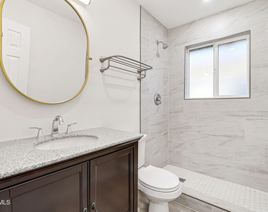 3016 Glen Drive - Photo Thumbnail 5