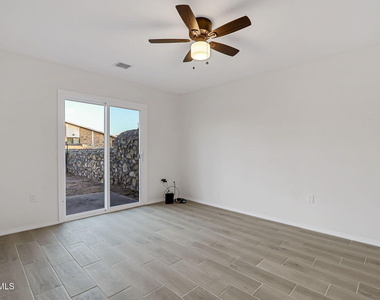 3016 Glen Drive - Photo Thumbnail 3