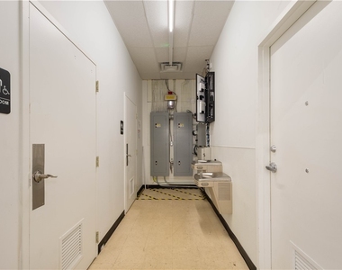 26 Front Street - Photo Thumbnail 23