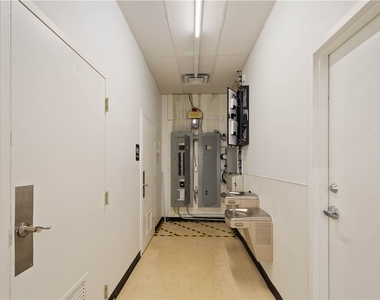 26 Front Street - Photo Thumbnail 20
