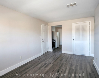 20 Griffin Street Nw - Photo Thumbnail 2