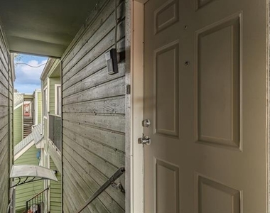 9823 Walnut Street - Photo Thumbnail 14