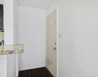 9823 Walnut Street - Photo Thumbnail 13