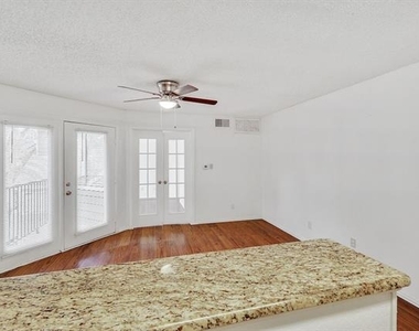 9823 Walnut Street - Photo Thumbnail 4