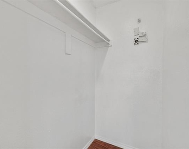 9823 Walnut Street - Photo Thumbnail 18