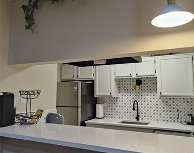 18333 Roehampton Drive - Photo Thumbnail 3