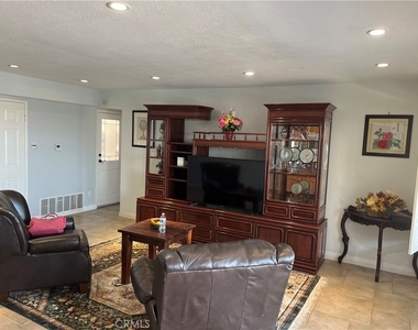 22033 Birds Eye Drive - Photo Thumbnail 6