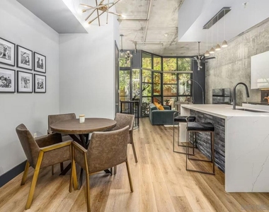 1050 Island Ave - Photo Thumbnail 3