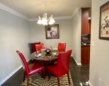 327 Adams Way - Photo Thumbnail 4