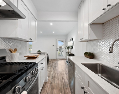 5911 Sheridan Ave Ln - Photo Thumbnail 13