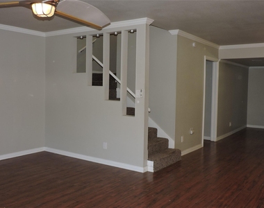 6627 Valleyside Rd - Photo Thumbnail 17