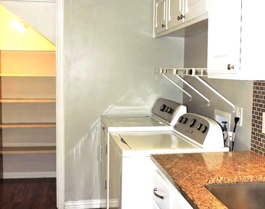 6627 Valleyside Rd - Photo Thumbnail 27
