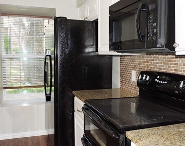 6627 Valleyside Rd - Photo Thumbnail 14