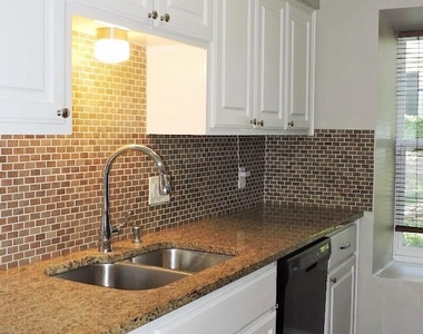 6627 Valleyside Rd - Photo Thumbnail 16