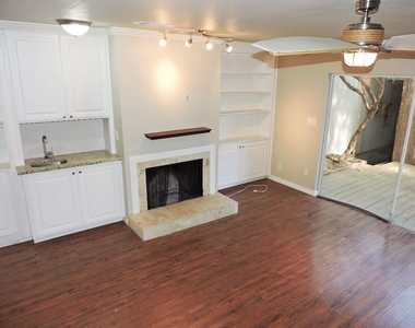 6627 Valleyside Rd - Photo Thumbnail 12