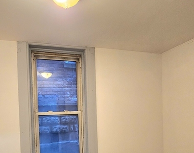 3520 S Winchester Avenue - Photo Thumbnail 2