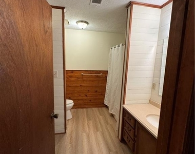 3599 Ridge Road Se - Photo Thumbnail 5