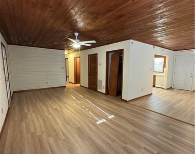 3599 Ridge Road Se - Photo Thumbnail 11