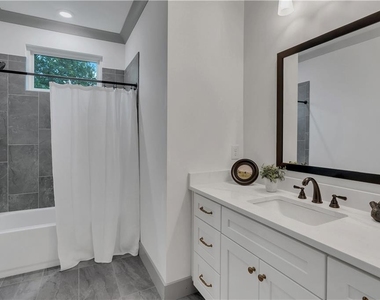 54 Villa Vista 8 - Photo Thumbnail 17