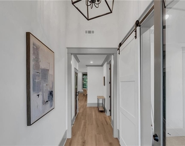 54 Villa Vista 8 - Photo Thumbnail 1