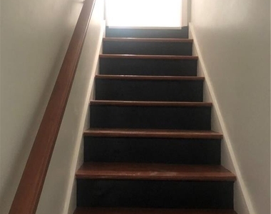 700 Lynn Circle Sw - Photo Thumbnail 8