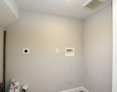 5709 Breland Street - Photo Thumbnail 13