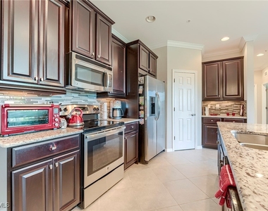 8510 Violeta Street - Photo Thumbnail 2