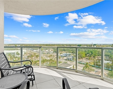 3000 Oasis Grand Boulevard - Photo Thumbnail 18