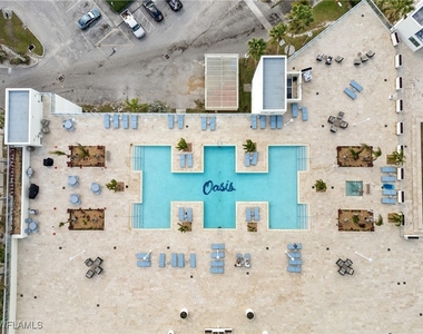 3000 Oasis Grand Boulevard - Photo Thumbnail 28