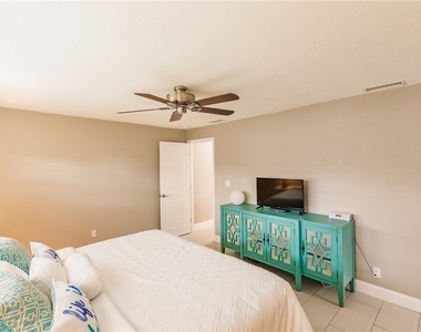 1424 Windsor Court - Photo Thumbnail 15