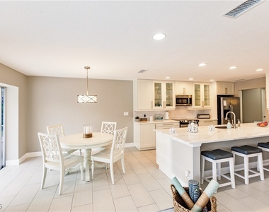 1424 Windsor Court - Photo Thumbnail 11