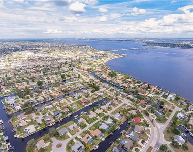1424 Windsor Court - Photo Thumbnail 35