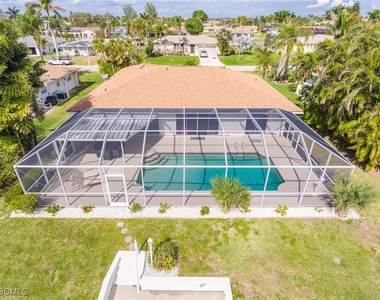 1424 Windsor Court - Photo Thumbnail 31