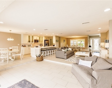 1424 Windsor Court - Photo Thumbnail 7