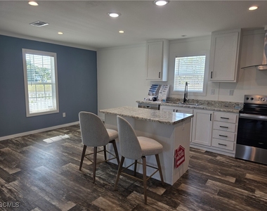 7 Birch Boulevard - Photo Thumbnail 3