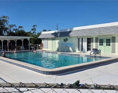 7 Birch Boulevard - Photo Thumbnail 14