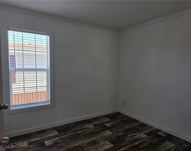 7 Birch Boulevard - Photo Thumbnail 6