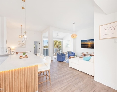 2711 Citrus Lake Drive - Photo Thumbnail 5